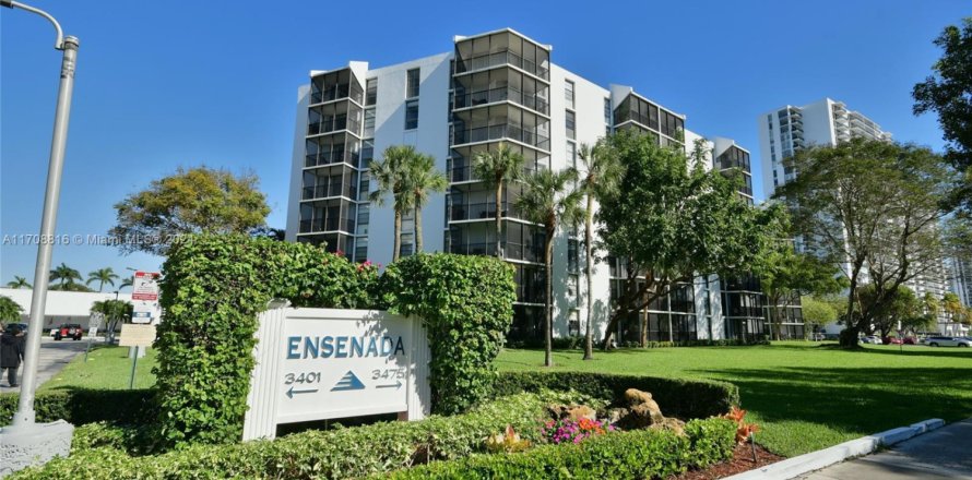 Condominio en Aventura, Florida, 2 dormitorios  № 1962262