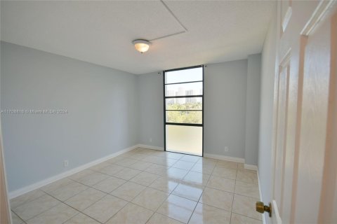 Condominio en venta en Aventura, Florida, 2 dormitorios, 100.43 m2 № 1962262 - foto 27