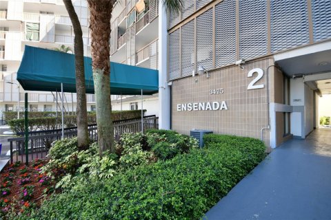 Condominio en venta en Aventura, Florida, 2 dormitorios, 100.43 m2 № 1962262 - foto 6