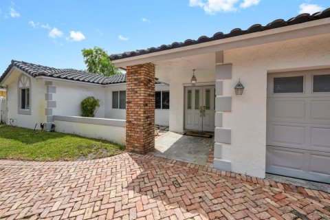 Villa ou maison à vendre à Davie, Floride: 4 chambres, 222.97 m2 № 2087353 - photo 7