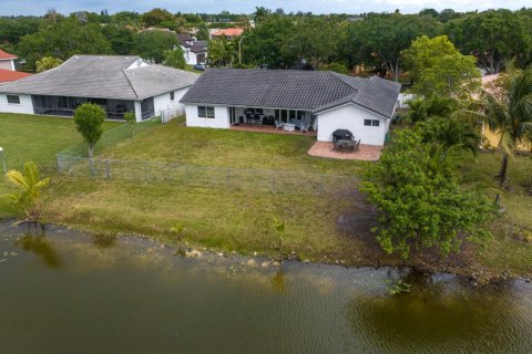 Villa ou maison à vendre à Davie, Floride: 4 chambres, 222.97 m2 № 2087353 - photo 21