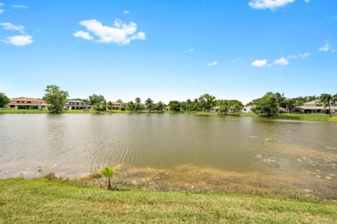 Villa ou maison à vendre à Davie, Floride: 4 chambres, 222.97 m2 № 2087353 - photo 11