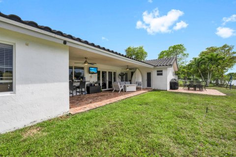 Villa ou maison à vendre à Davie, Floride: 4 chambres, 222.97 m2 № 2087353 - photo 22