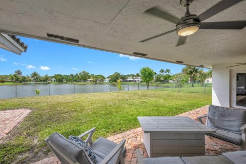 Villa ou maison à vendre à Davie, Floride: 4 chambres, 222.97 m2 № 2087353 - photo 12