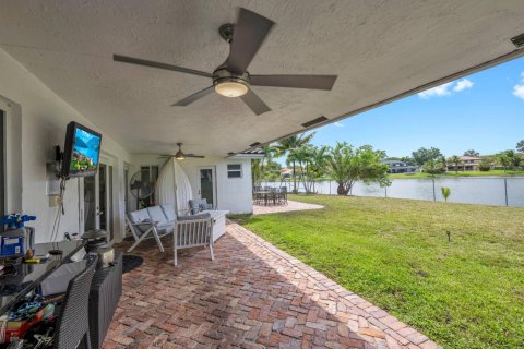 Villa ou maison à vendre à Davie, Floride: 4 chambres, 222.97 m2 № 2087353 - photo 16