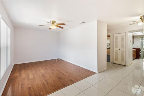 House in Kissimmee, Florida 1 bedroom, 62.43 sq.m. № 2231646 - photo 5