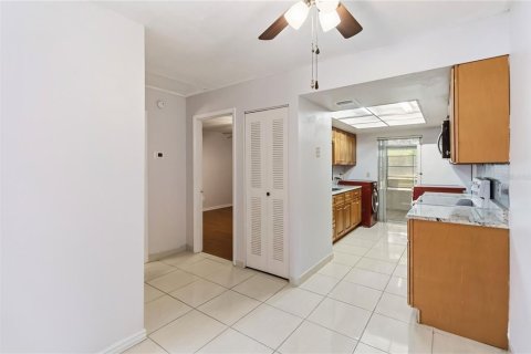 House in Kissimmee, Florida 1 bedroom, 62.43 sq.m. № 2231646 - photo 8