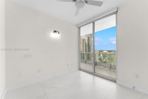 Copropriété à louer à Miami, Floride: 4 chambres, 250.84 m2 № 2032139 - photo 17