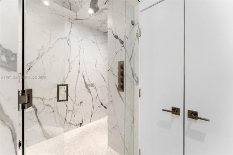 Copropriété à louer à Miami, Floride: 4 chambres, 250.84 m2 № 2032139 - photo 29