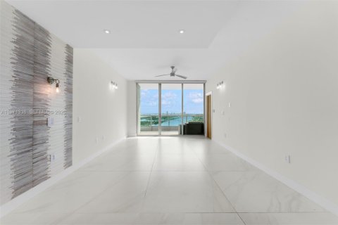 Copropriété à louer à Miami, Floride: 4 chambres, 250.84 m2 № 2032139 - photo 25