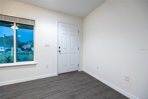 House in Silver Springs Shores, Florida 3 bedrooms, 116.22 sq.m. № 1399570 - photo 6