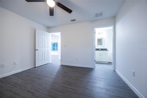 House in Silver Springs Shores, Florida 3 bedrooms, 116.22 sq.m. № 1399570 - photo 19