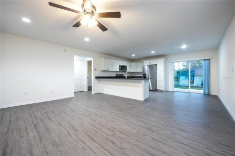 House in Silver Springs Shores, Florida 3 bedrooms, 116.22 sq.m. № 1399570 - photo 8