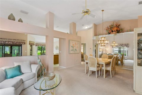 Villa ou maison à vendre à Spring Hill, Floride: 2 chambres, 146.41 m2 № 2351661 - photo 5