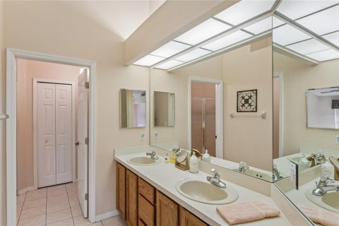 Villa ou maison à vendre à Spring Hill, Floride: 2 chambres, 146.41 m2 № 2351661 - photo 28