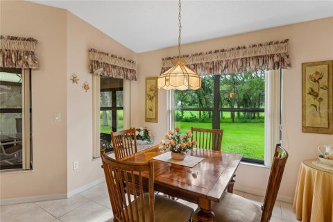 Villa ou maison à vendre à Spring Hill, Floride: 2 chambres, 146.41 m2 № 2351661 - photo 14