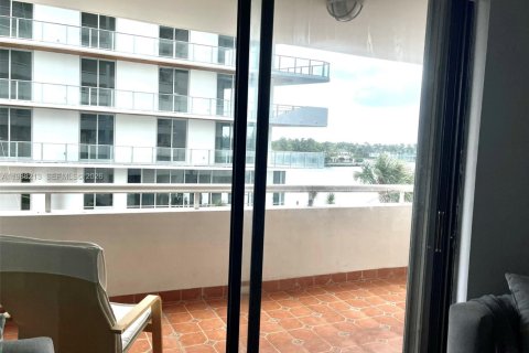 Купить кондоминиум в Майами-Бич, Флорида 1 спальня, 75.62м2, № 2057625 - фото 19