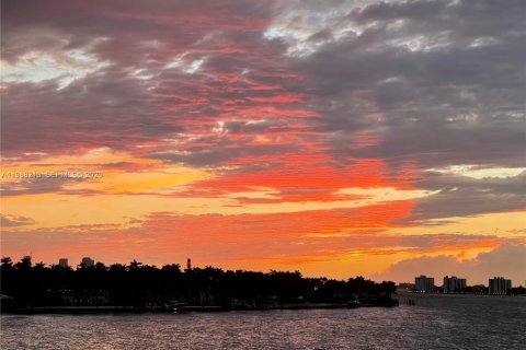 Купить кондоминиум в Майами-Бич, Флорида 1 спальня, 75.62м2, № 2057625 - фото 28