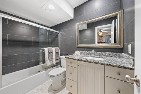 Condo in Jupiter, Florida, 2 bedrooms  № 2399631 - photo 8