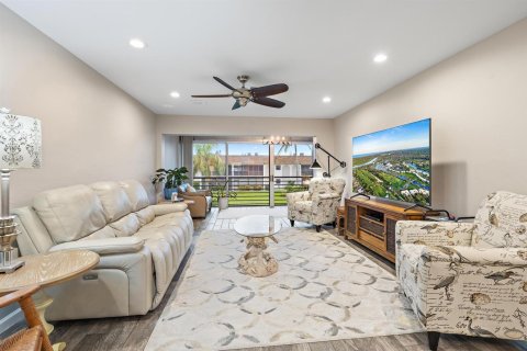 Condo in Jupiter, Florida, 2 bedrooms  № 2399631 - photo 14