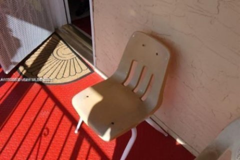 Propiedad comercial en venta en Miami, Florida, 258.64 m2 № 1984056 - foto 8