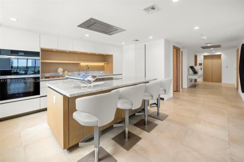 Купить кондоминиум в Бей-Харбор-Айлендс, Флорида 4 спальни, 327.29м2, № 1940590 - фото 9