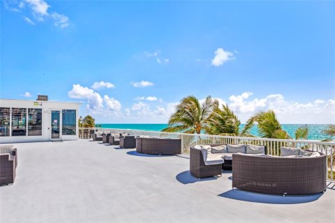 Condominio en venta en Miami Beach, Florida, 52.95 m2 № 1937876 - foto 26