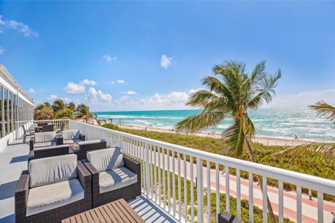 Condominio en venta en Miami Beach, Florida, 52.95 m2 № 1937876 - foto 28