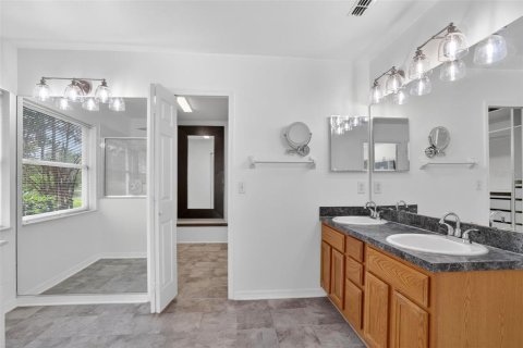 Villa ou maison à vendre à Orlando, Floride: 3 chambres, 196.4 m2 № 2097136 - photo 21