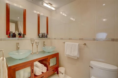 Condominio en venta en Hollywood, Florida, 2 dormitorios, 108.14 m2 № 2181955 - foto 26