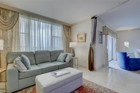 Condominio en venta en Hollywood, Florida, 2 dormitorios, 108.14 m2 № 2181955 - foto 15