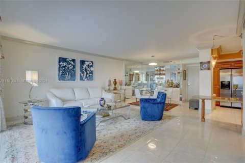 Condominio en venta en Hollywood, Florida, 2 dormitorios, 108.14 m2 № 2181955 - foto 13