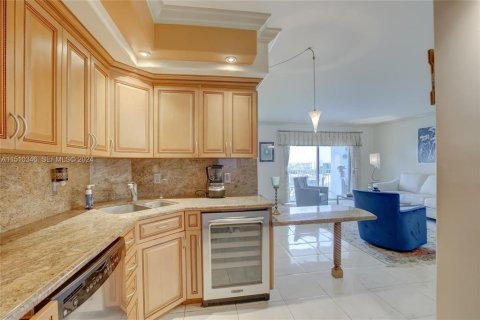 Condominio en venta en Hollywood, Florida, 2 dormitorios, 108.14 m2 № 2181955 - foto 19