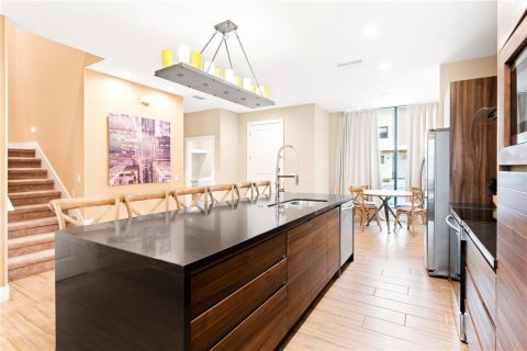 Adosado en venta en Kissimmee, Florida, 4 dormitorios, 218.88 m2 № 2356179 - foto 10