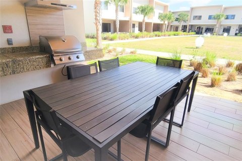 Adosado en venta en Kissimmee, Florida, 4 dormitorios, 218.88 m2 № 2356179 - foto 18