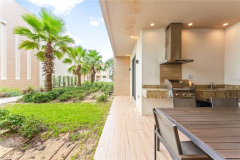 Adosado en venta en Kissimmee, Florida, 4 dormitorios, 218.88 m2 № 2356179 - foto 20