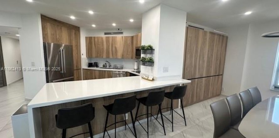 Condo à Aventura, Floride, 3 chambres № 1890136
