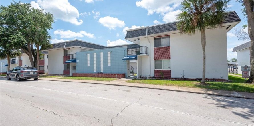 Condo à Daytona Beach, Floride, 2 chambres № 1758213