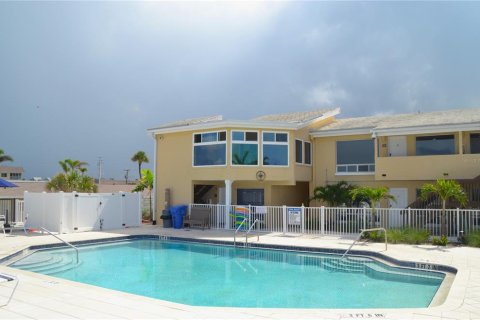 Condo in Venice, Florida, 2 bedrooms  № 1858365 - photo 20