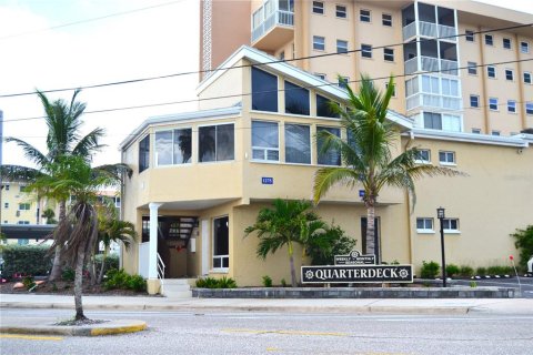 Condo in Venice, Florida, 2 bedrooms  № 1858365 - photo 24