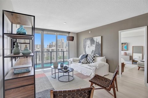 Copropriété à vendre à Sunny Isles Beach, Floride: 2 chambres, 141.58 m2 № 1951546 - photo 10