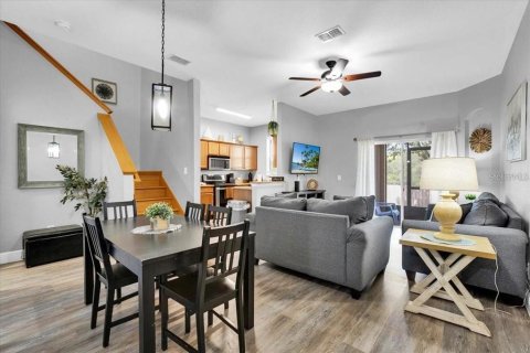 Townhouse in Davenport, Florida 4 bedrooms, 137.03 sq.m. № 1765593 - photo 7