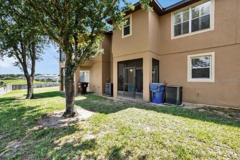 Townhouse in Davenport, Florida 4 bedrooms, 137.03 sq.m. № 1765593 - photo 23