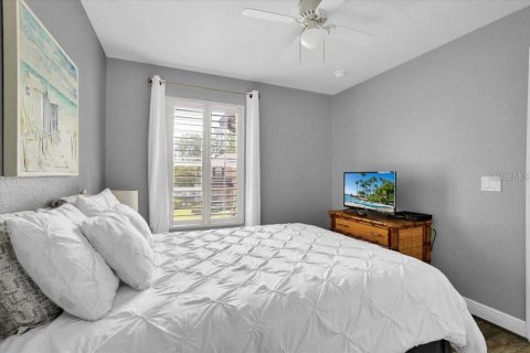 Townhouse in Davenport, Florida 4 bedrooms, 137.03 sq.m. № 1765593 - photo 18
