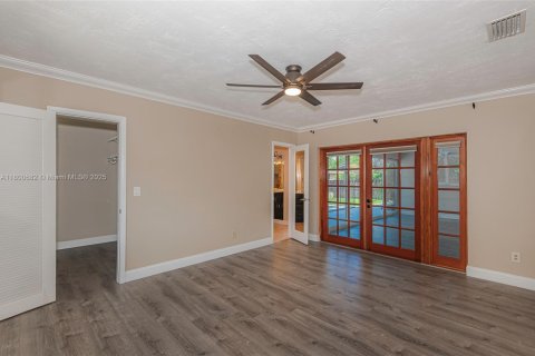 House in Cooper City, Florida 4 bedrooms, 181.35 sq.m. № 1695474 - photo 26