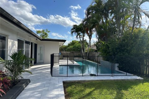 House in Cooper City, Florida 4 bedrooms, 181.35 sq.m. № 1695474 - photo 22