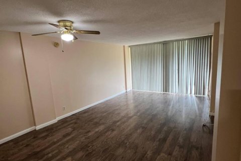 Condominio en Oakland Park, Florida, 1 dormitorio  № 2282448