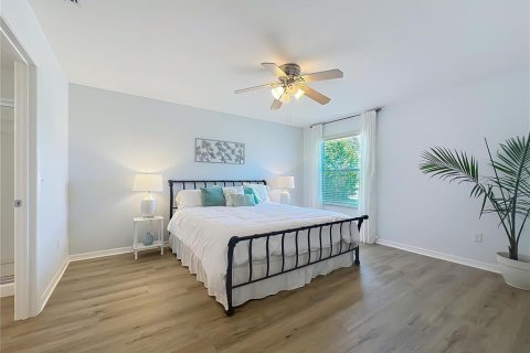 House in The Villages, Florida 3 bedrooms, 129.32 sq.m. № 1903192 - photo 20