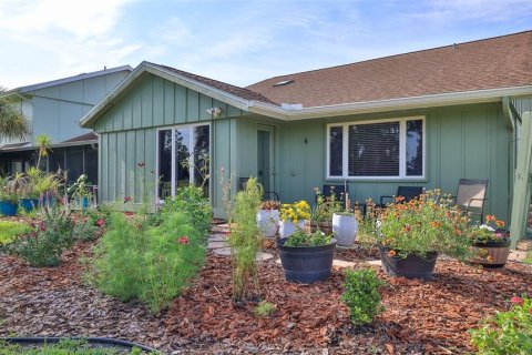House in New Smyrna Beach, Florida 3 bedrooms, 147.99 sq.m. № 2202362 - photo 8