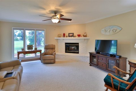 House in New Smyrna Beach, Florida 3 bedrooms, 147.99 sq.m. № 2202362 - photo 4
